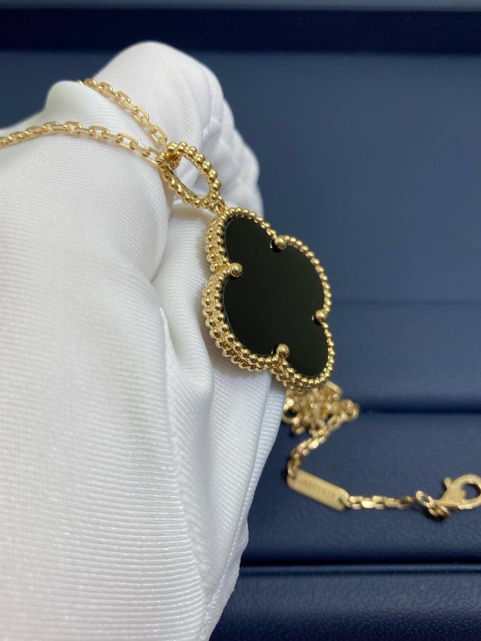 VC Onyx pendant model L