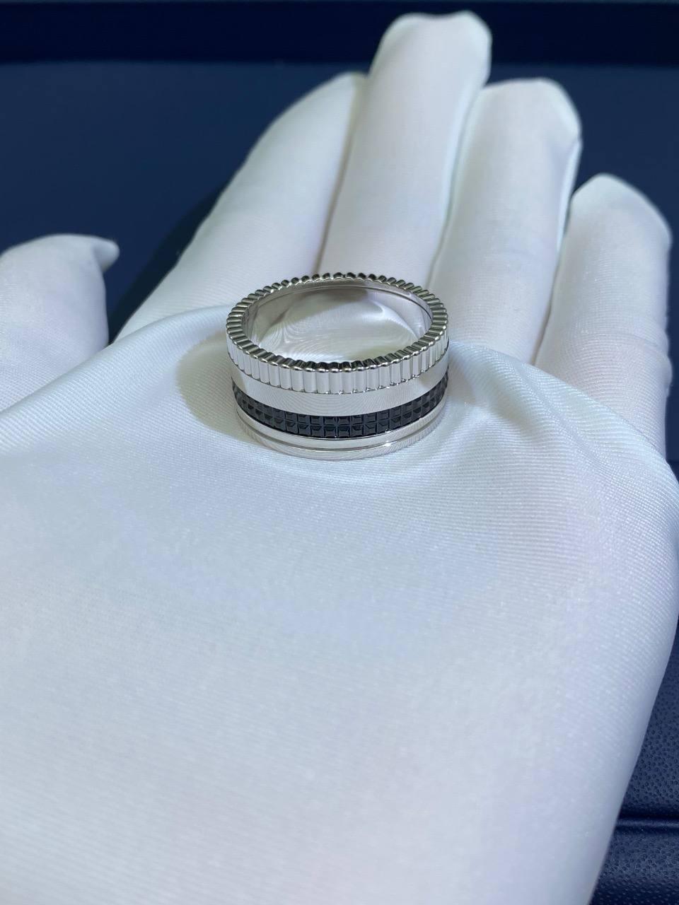 Bchrn ring with black PVD Large model