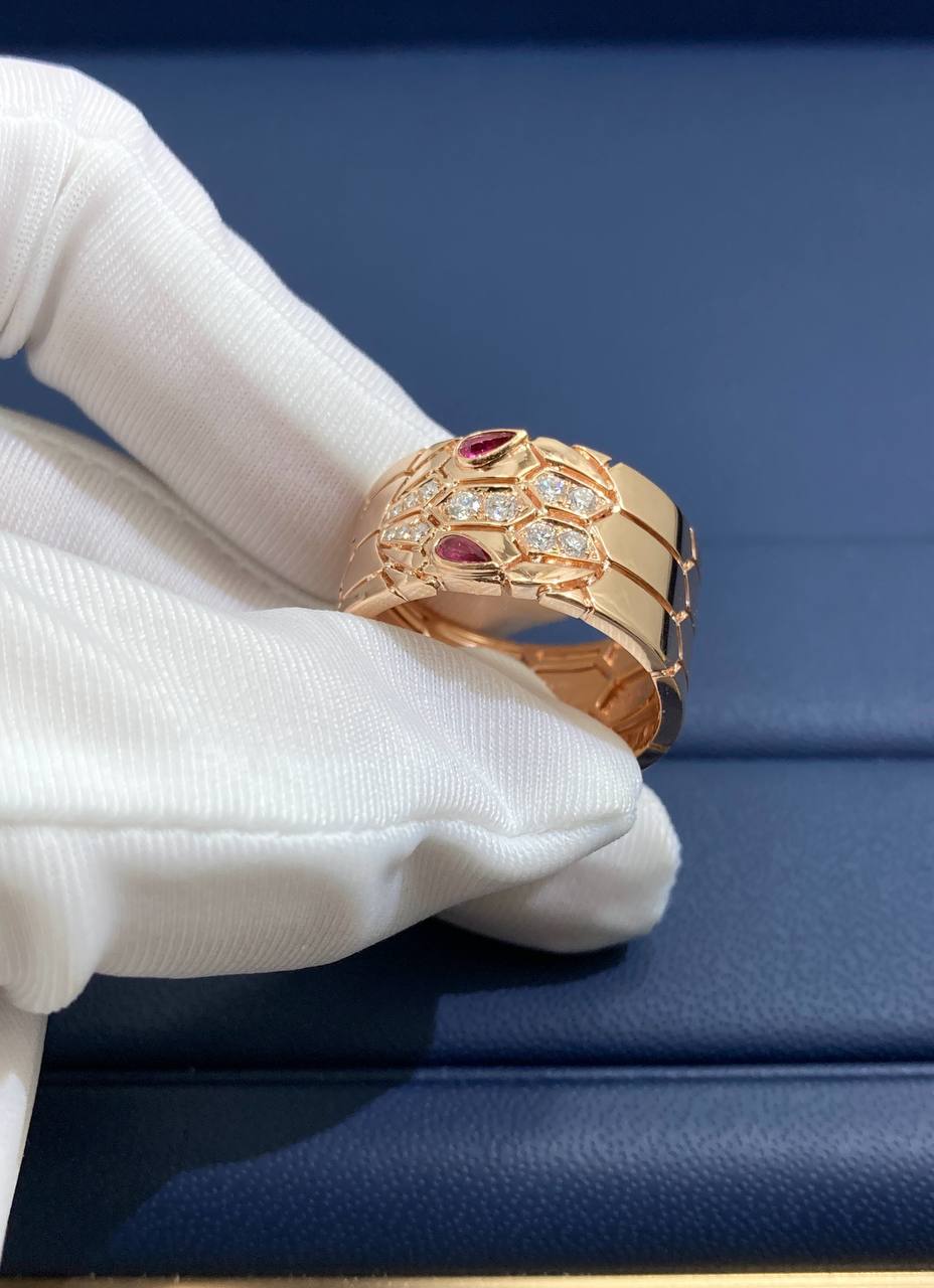 Serpent diamond ring with Rubellites