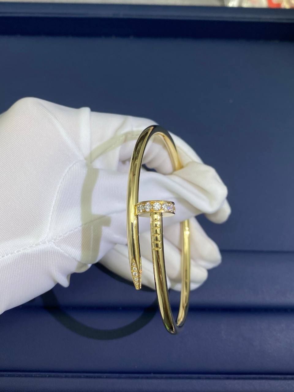 Nail Inspired bracelet with Diamonds model M