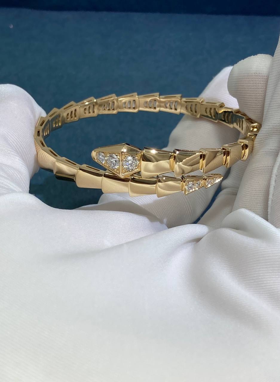 Serpent Bracelet with diamonds