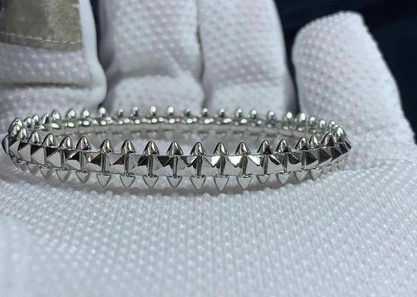 Crash bracelet medium model