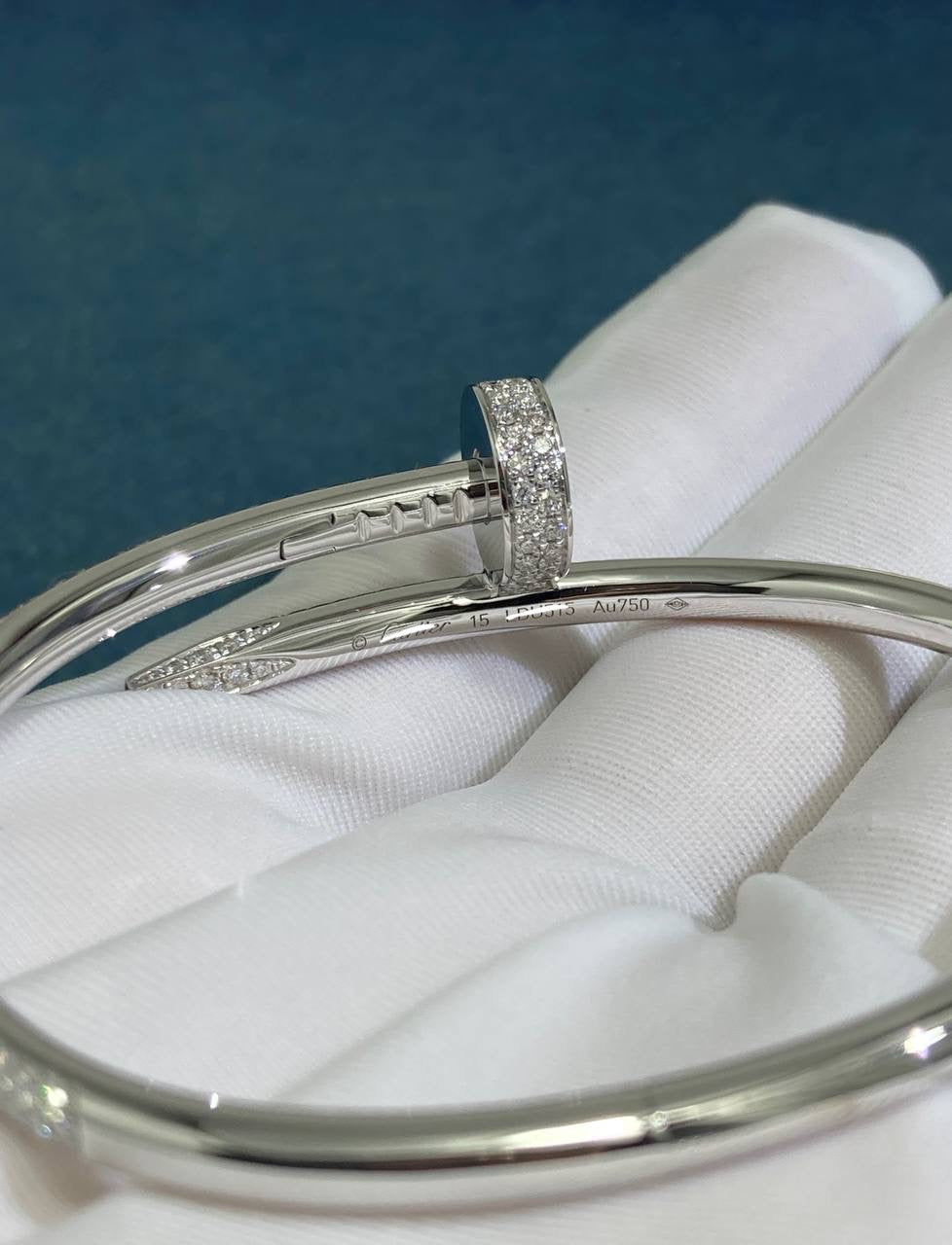 Nail Inspired full pavé diamond bracelet