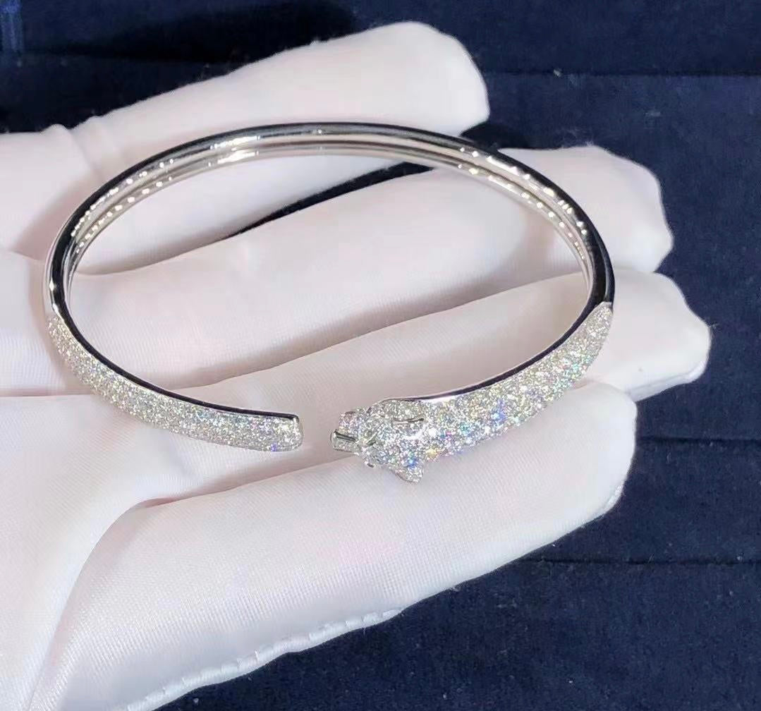 Panther full pavé diamond bracelet