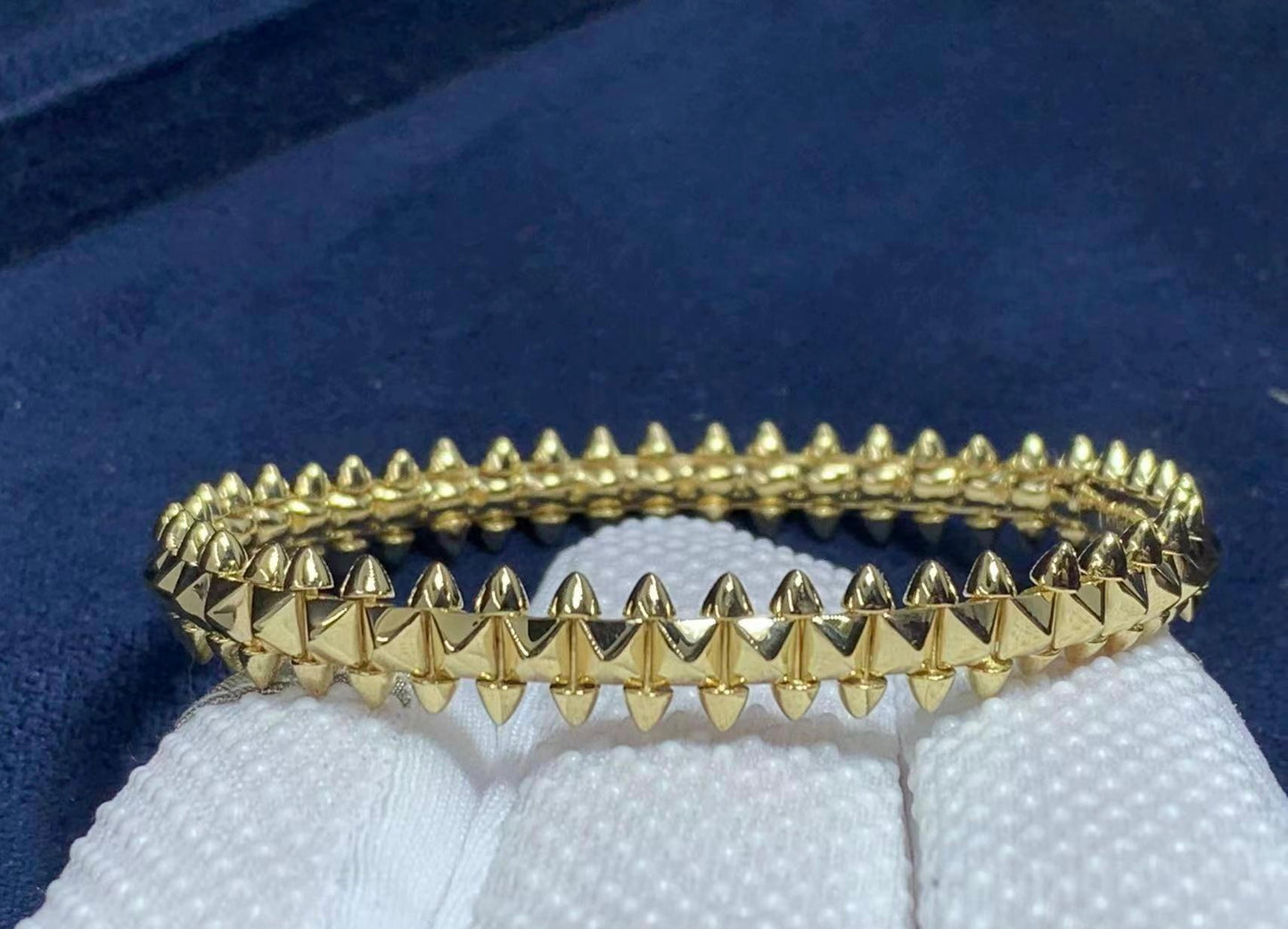 Crash bracelet medium model