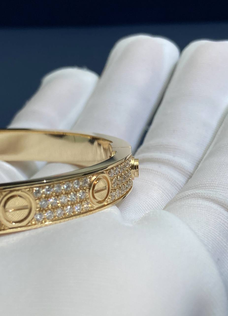 Love bracelet diamond-paved