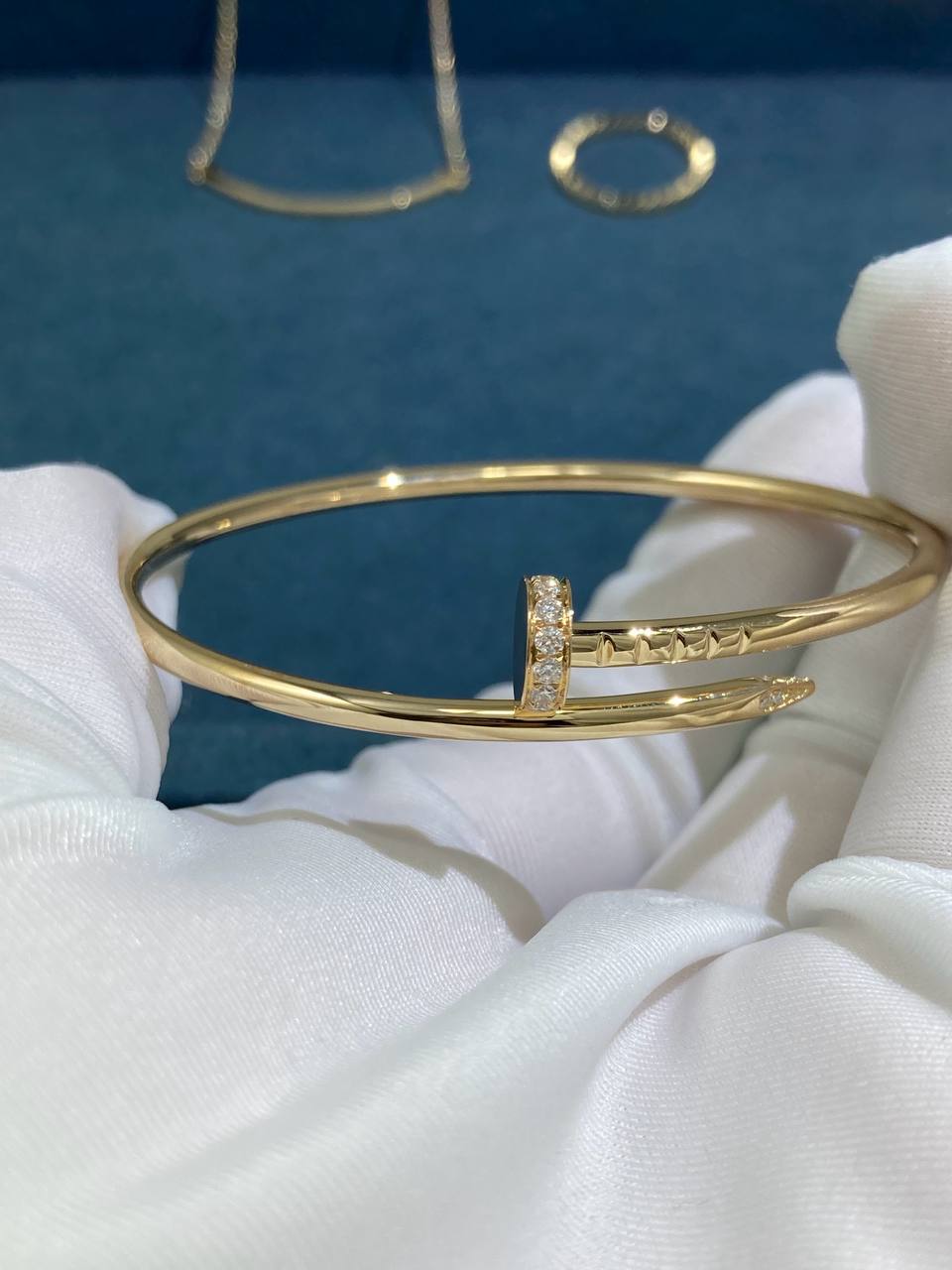 Nail Inspired Bracelet with diamonds Small Model