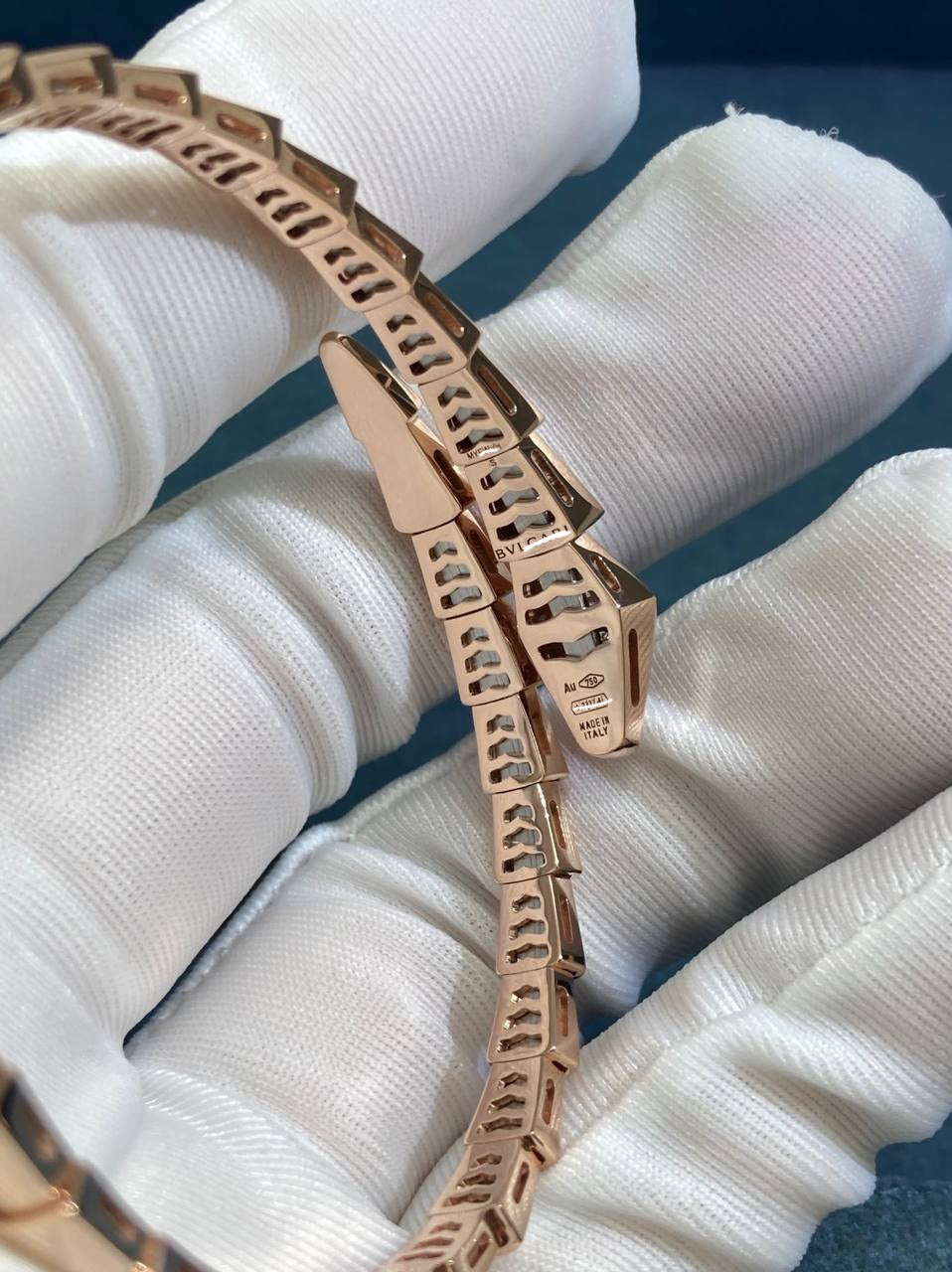 Serpent Bracelet with diamonds