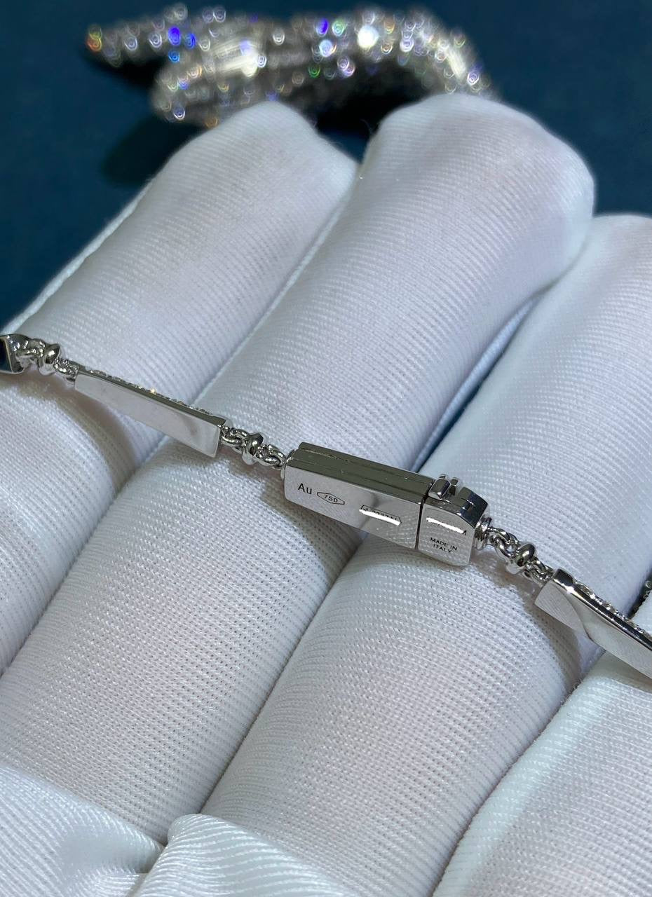 Serpent full pavé Diamond pendant