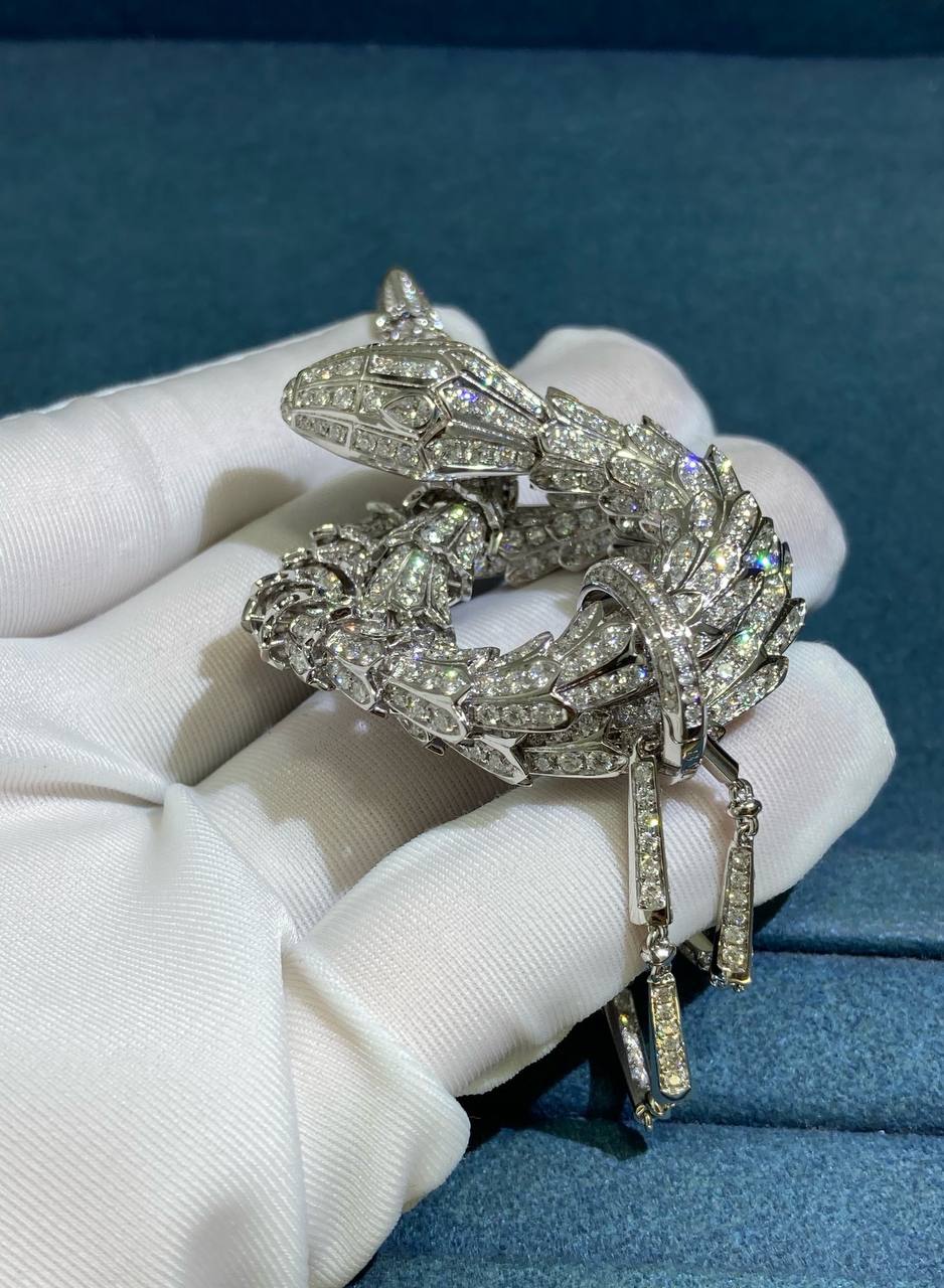 Serpent diamond Pendant necklace Large model