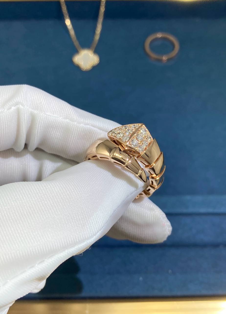 Serpent ring with diamonds model L