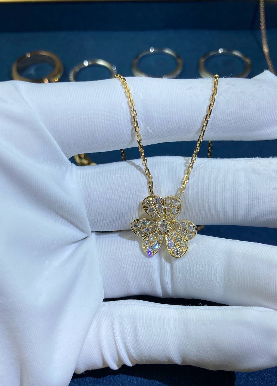 VC FLoral full pavé pendant Small model