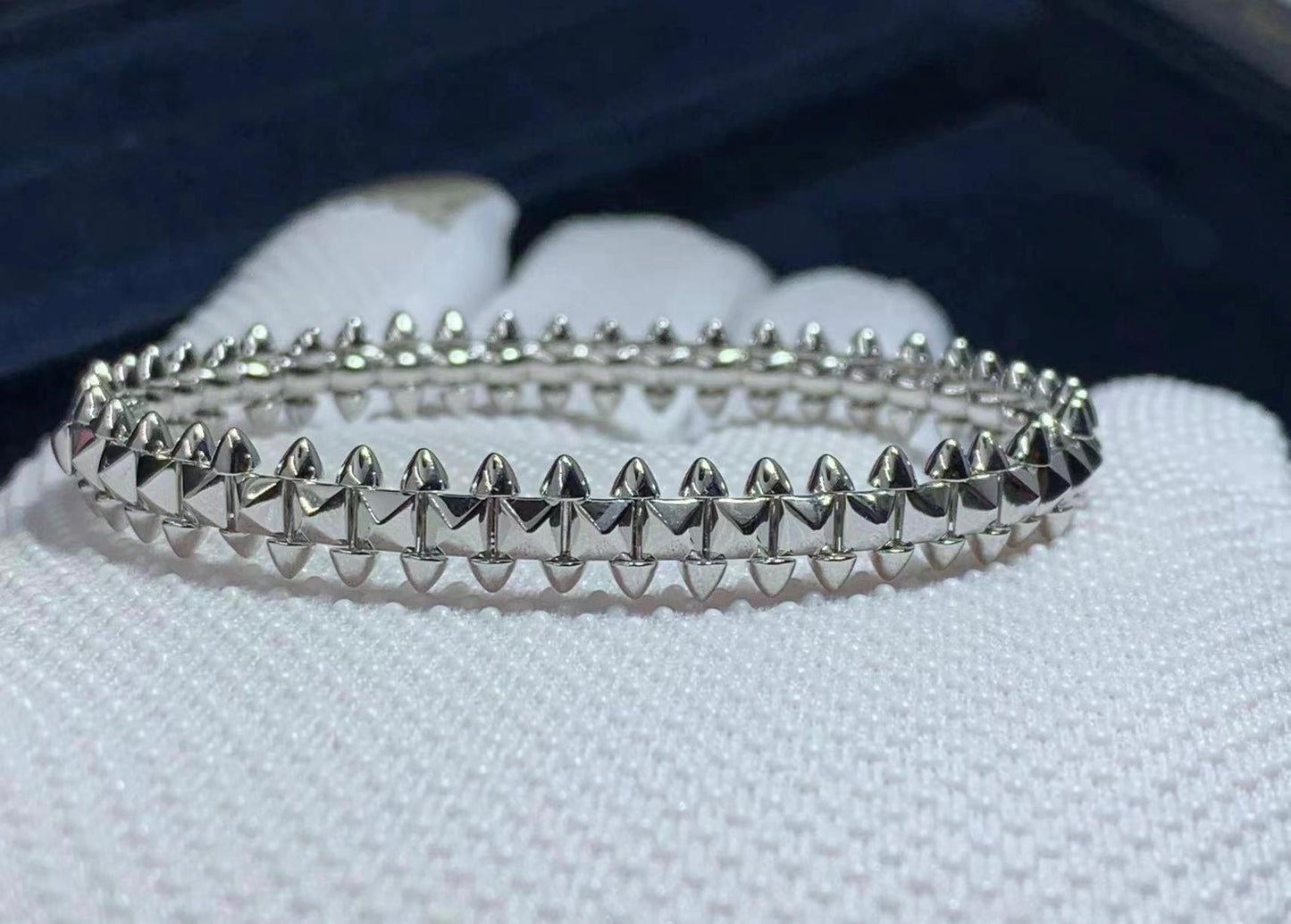 Crash bracelet medium model