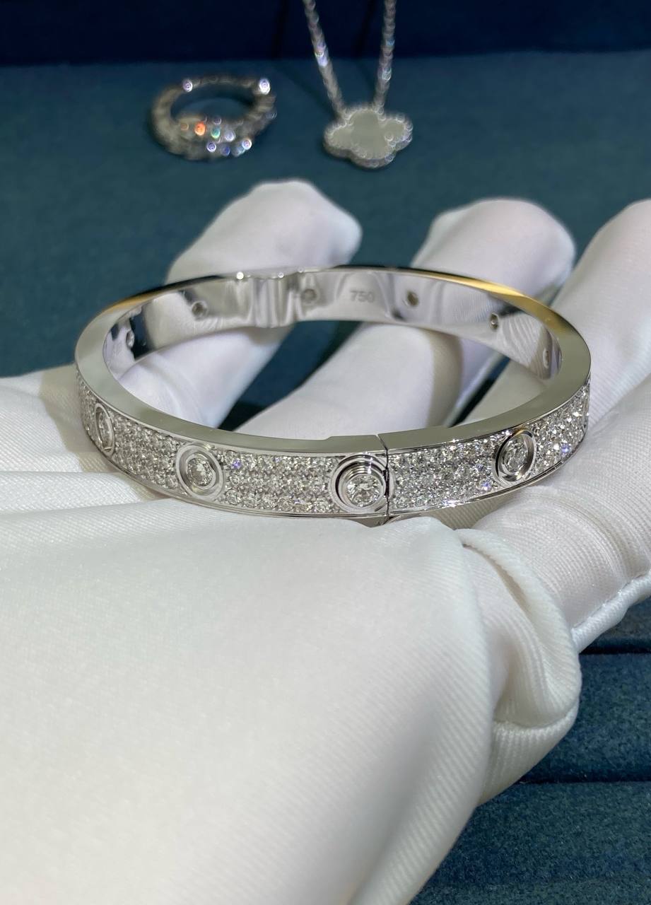 Love bracelet diamond-paved