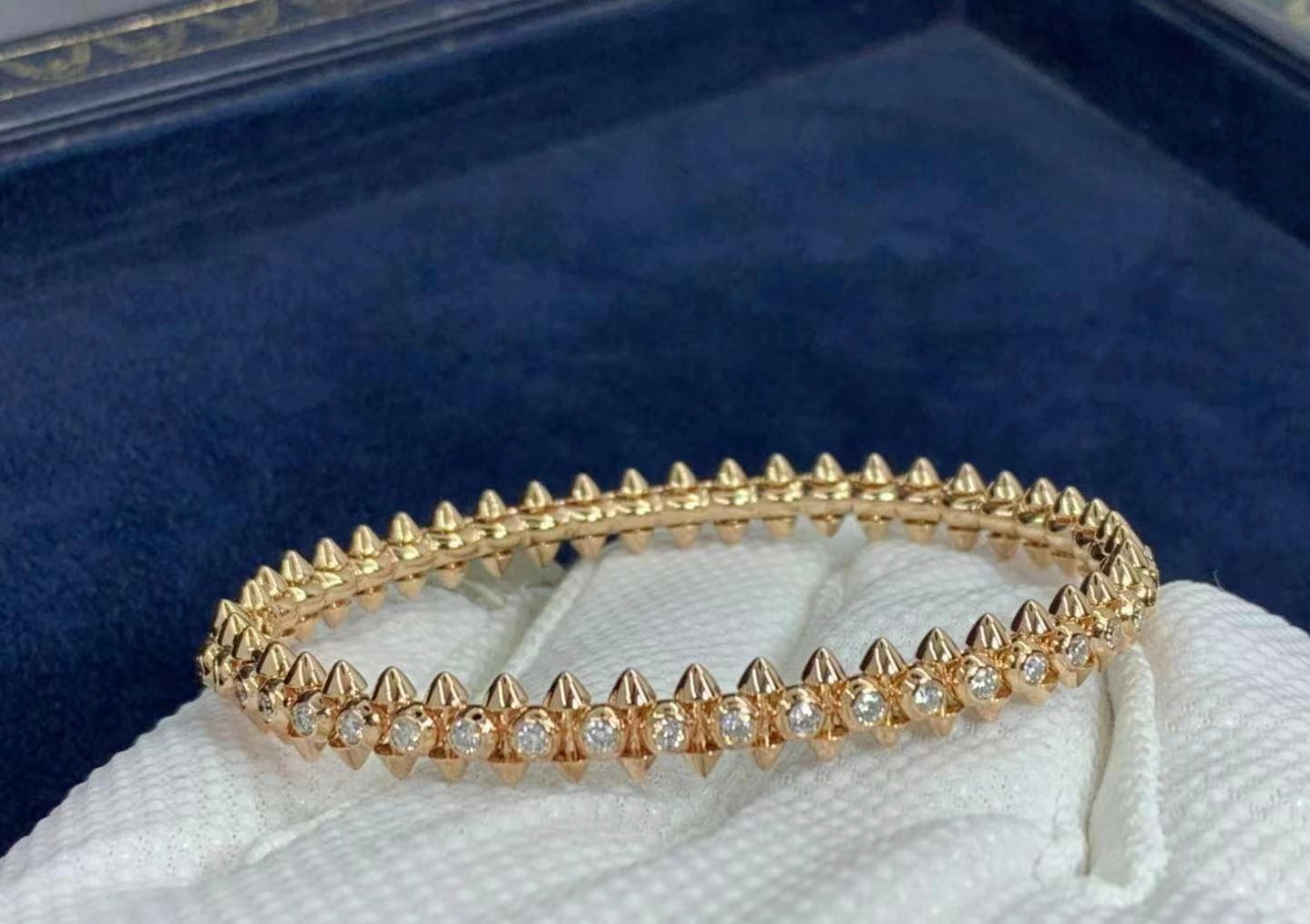 Crash diamond bracelet