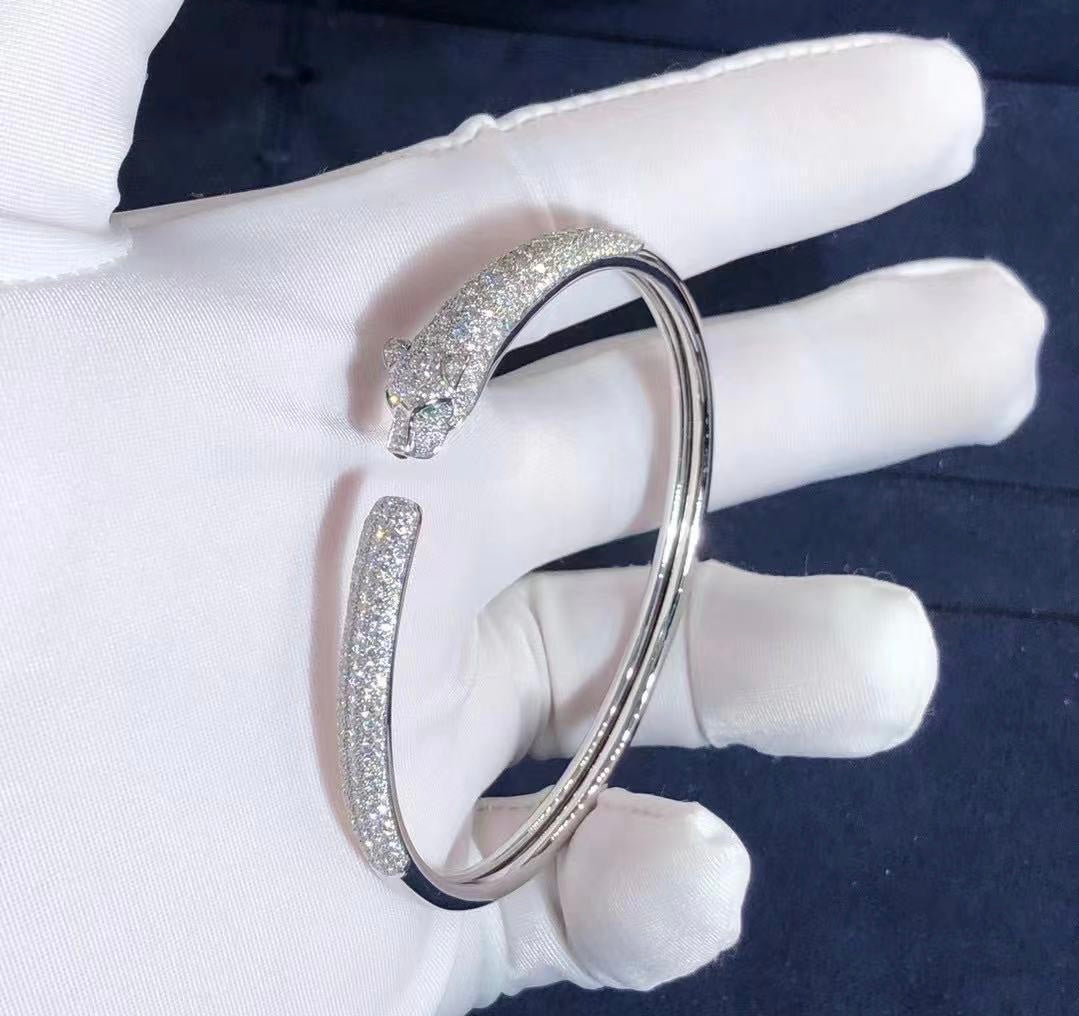 Panther full pavé diamond bracelet