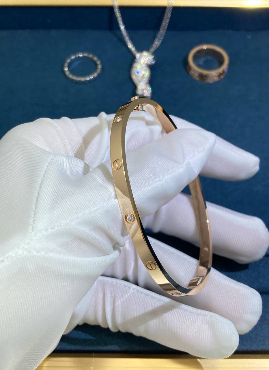 Love Bracelet small model with diamonds