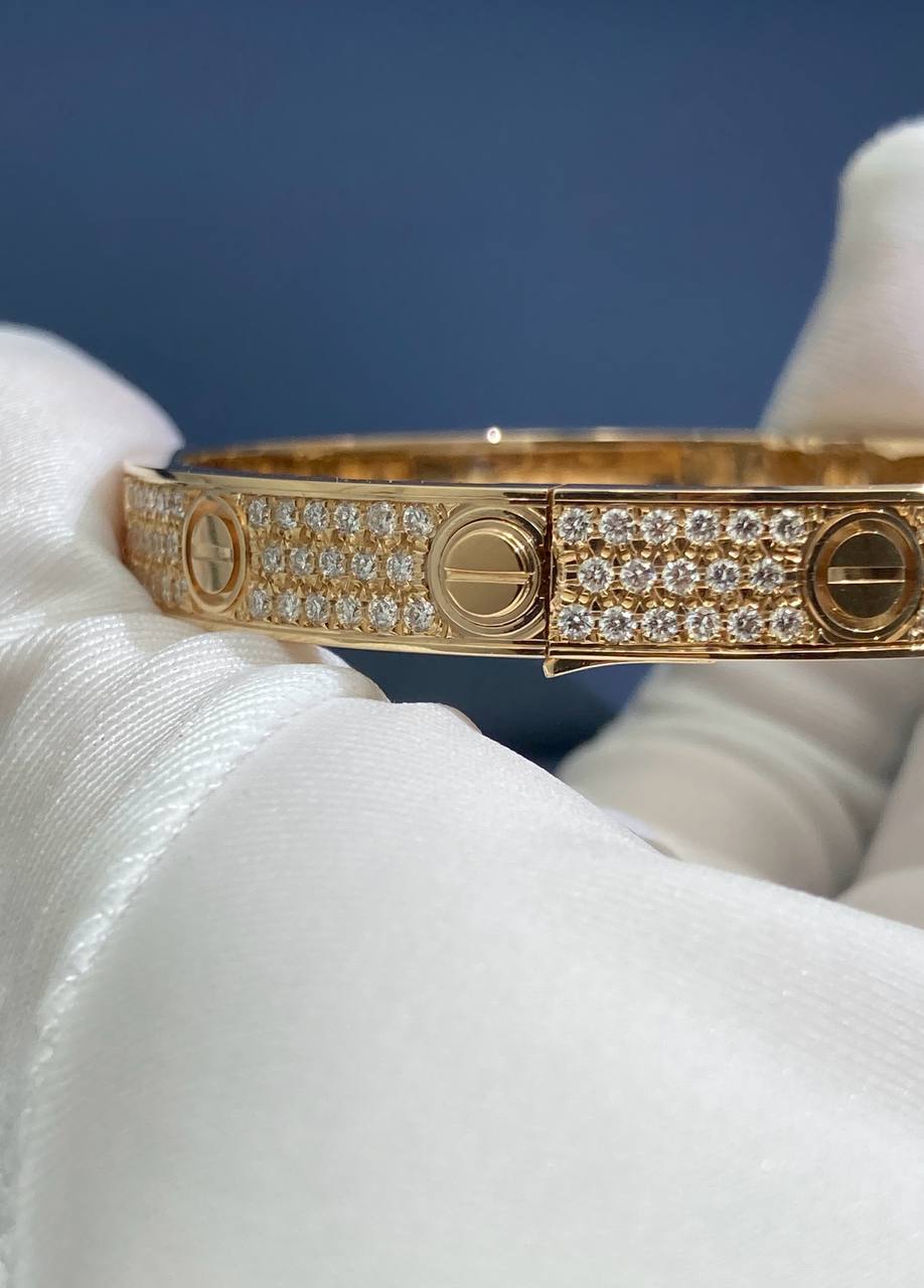 Love bracelet diamond-paved