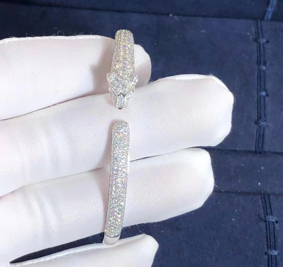 Panther full pavé diamond bracelet