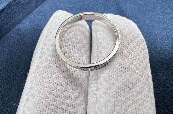 Love full pavé diamond ring mini model