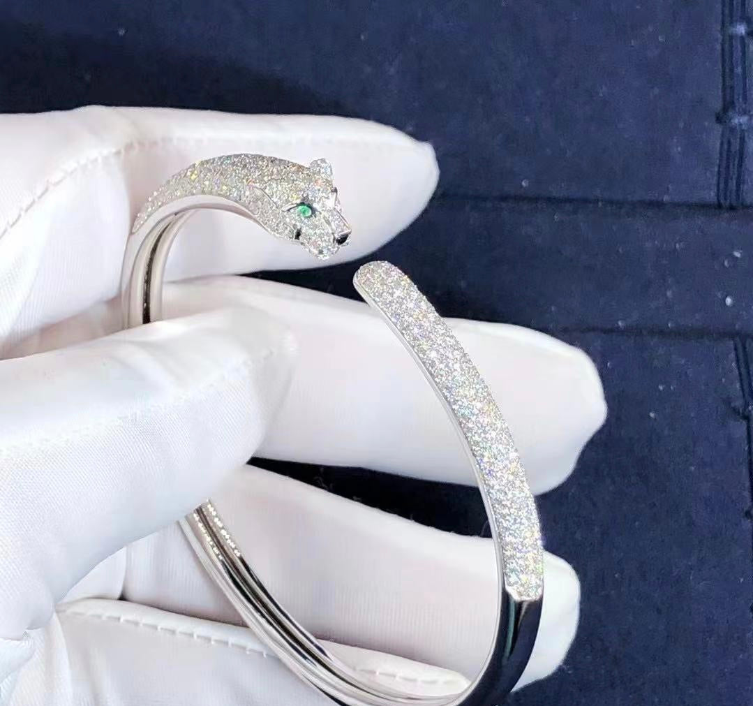 Panther full pavé diamond bracelet