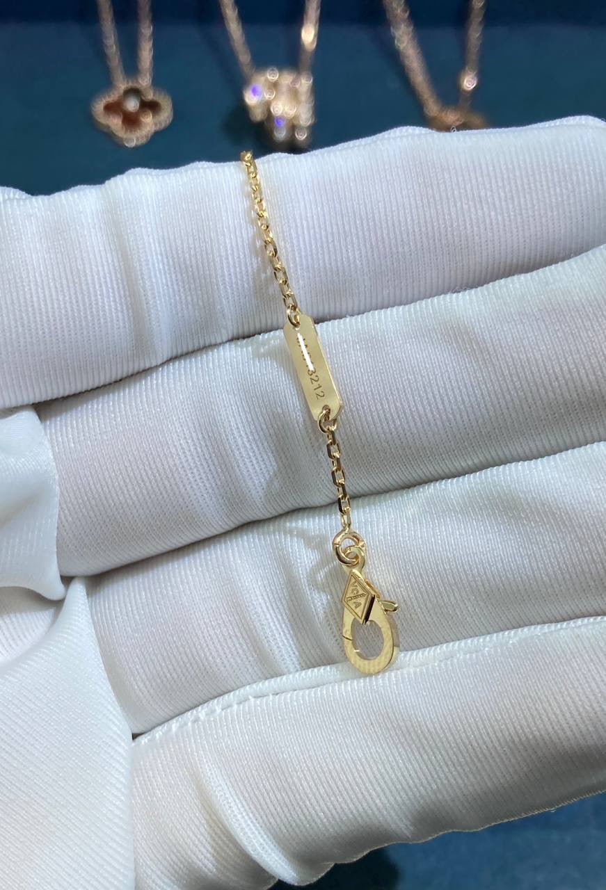 VC Carnelian pendant
