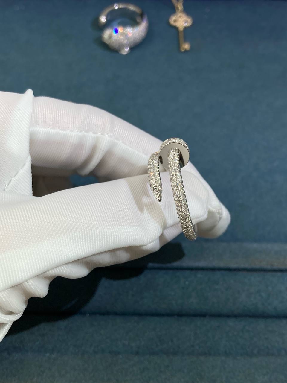 Nail Inspired ring full pavé diamond ring Medium model