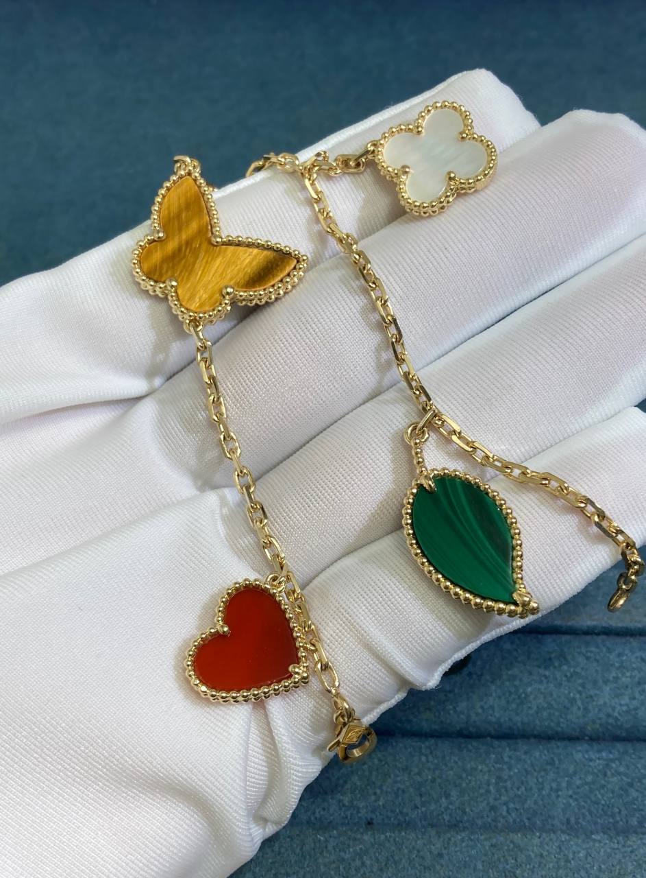 Pulsera con gemas VC