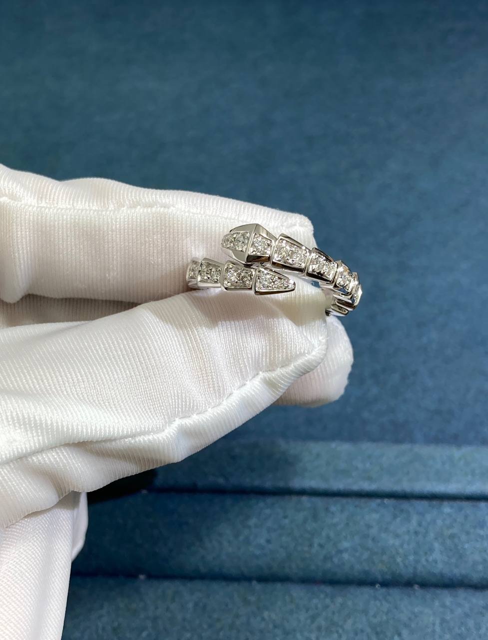 Serpent Diamond ring small model