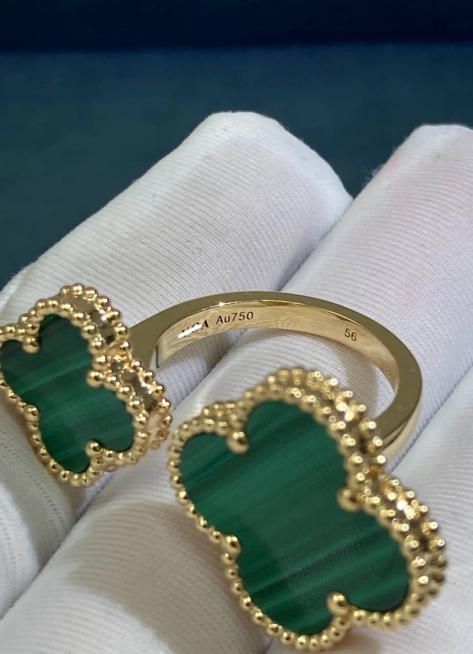 VC between the finger ring with Malachite