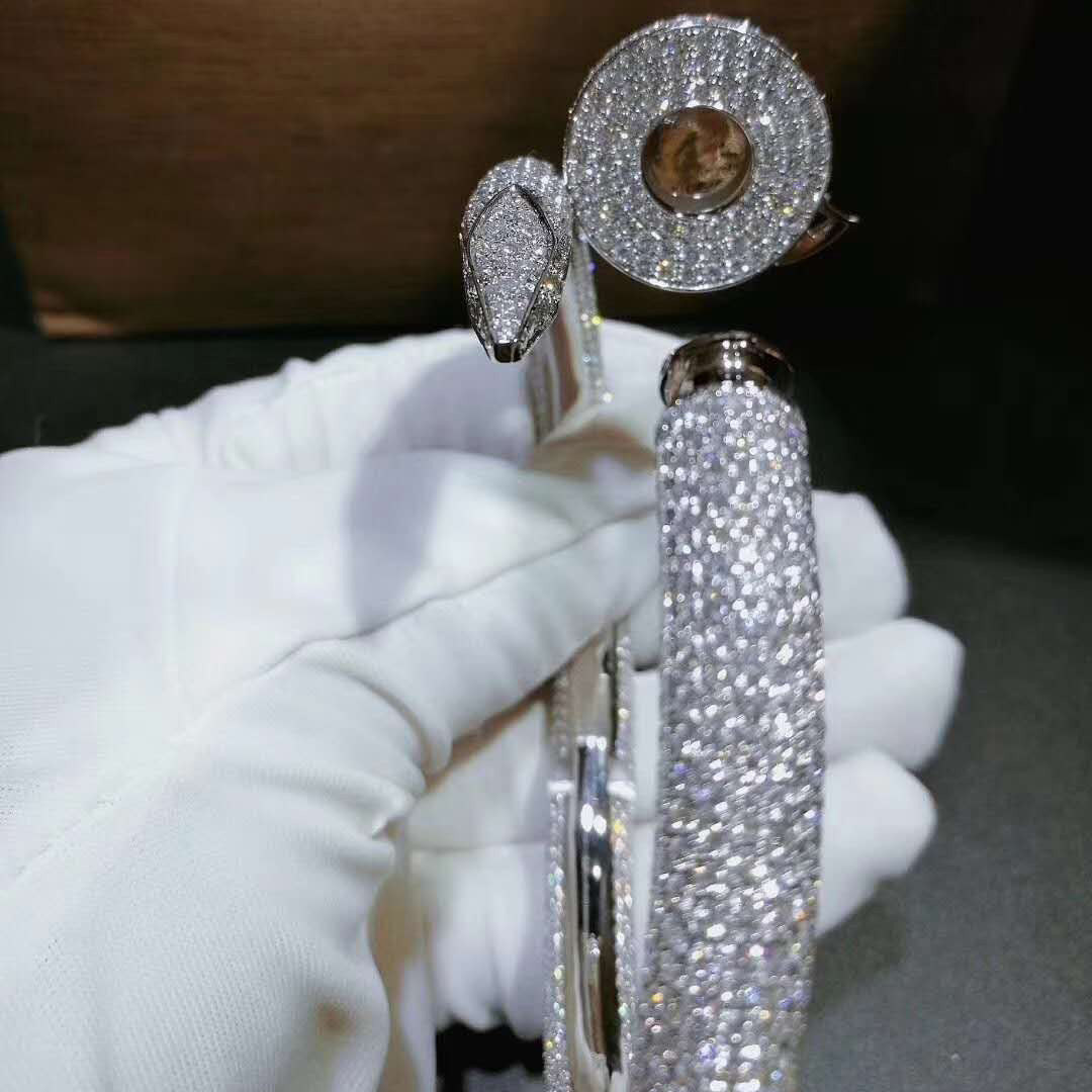 Nail Inspired diamonds full pavé model L