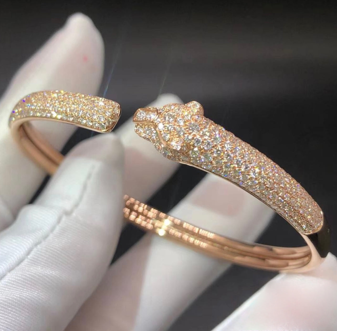 Panther full pavé diamond bracelet
