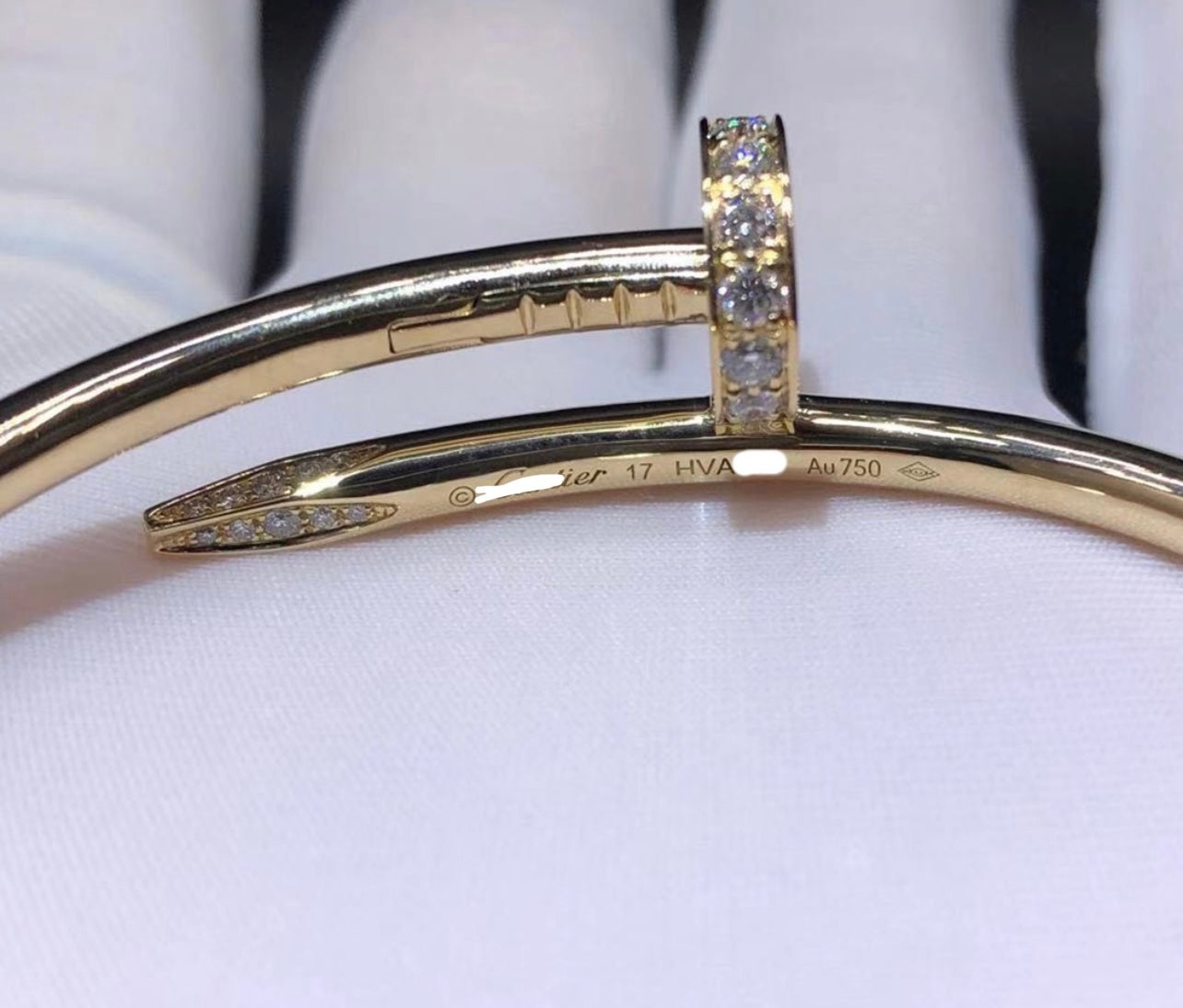 Nail Inspired bracelet with Diamonds model M