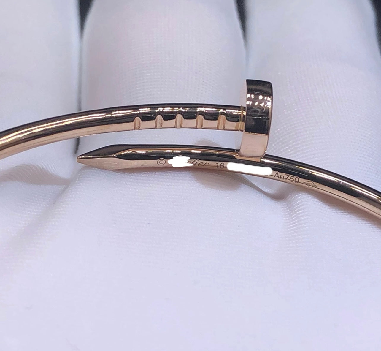Nail Inspired bracelet small model
