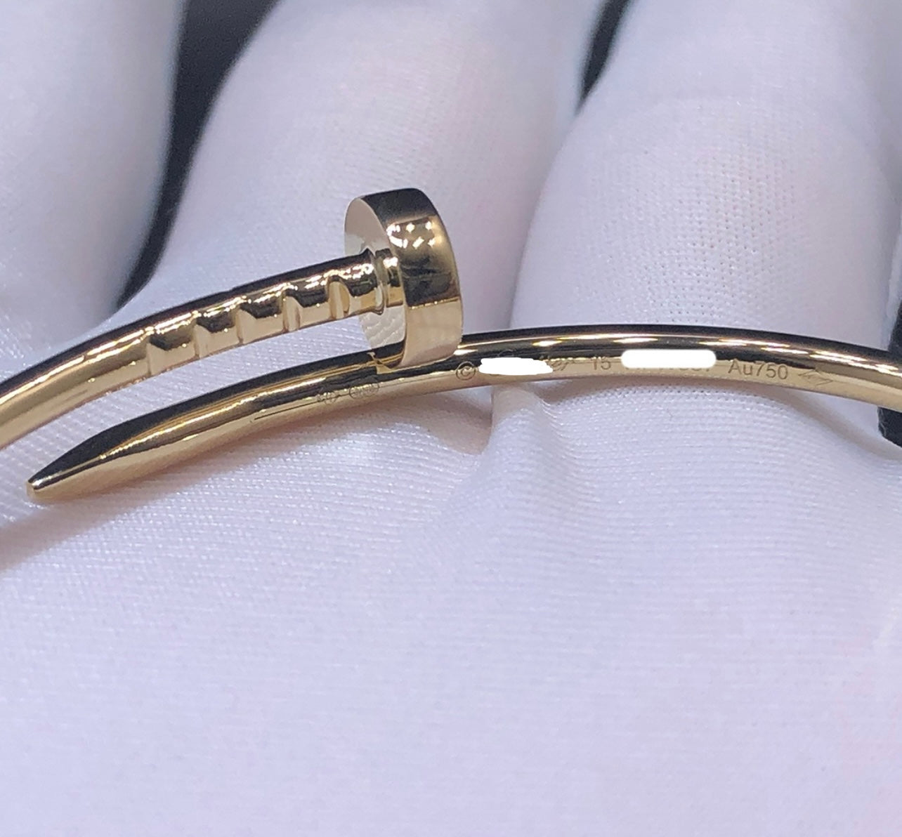 Nail Inspired bracelet small model