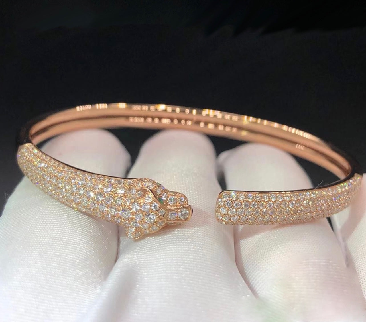 Panther full pavé diamond bracelet