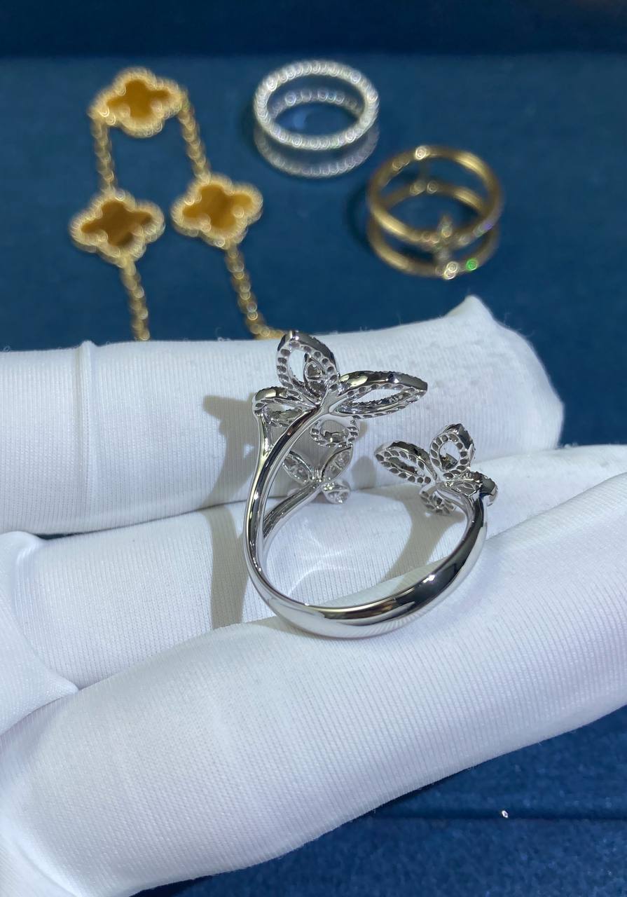 Grf full pavé triple butterfly ring