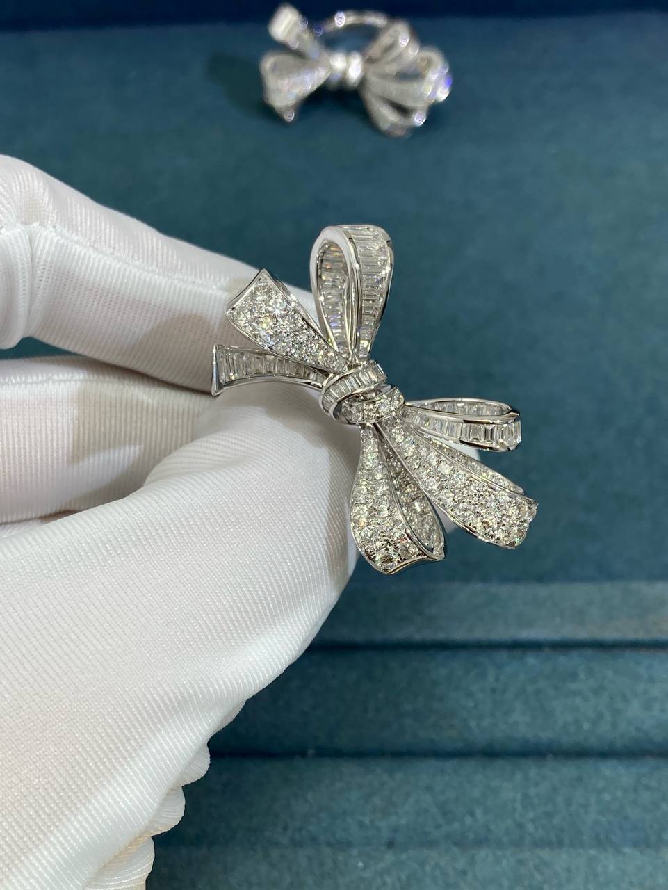 Grf full pavé Bow diamond ring