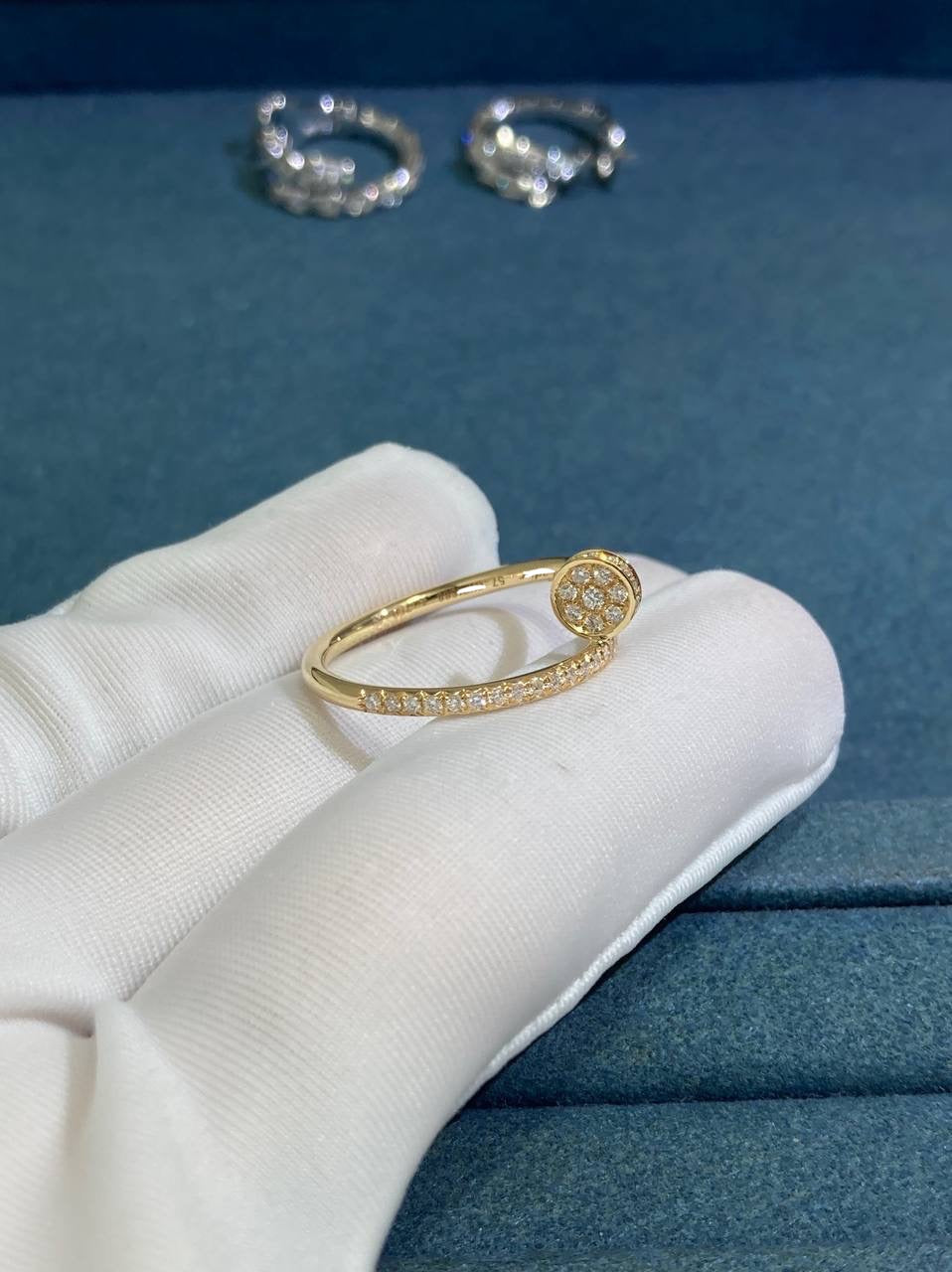 Nail Inspired full pavé diamond ring Small model