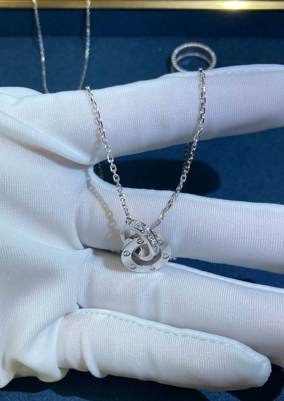 Love full pavé double ring chain pendant
