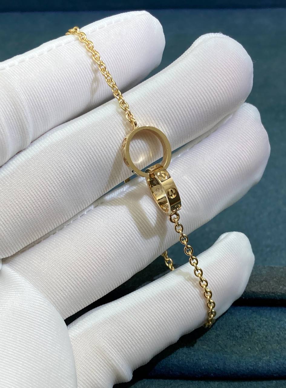 Love chain bracelet