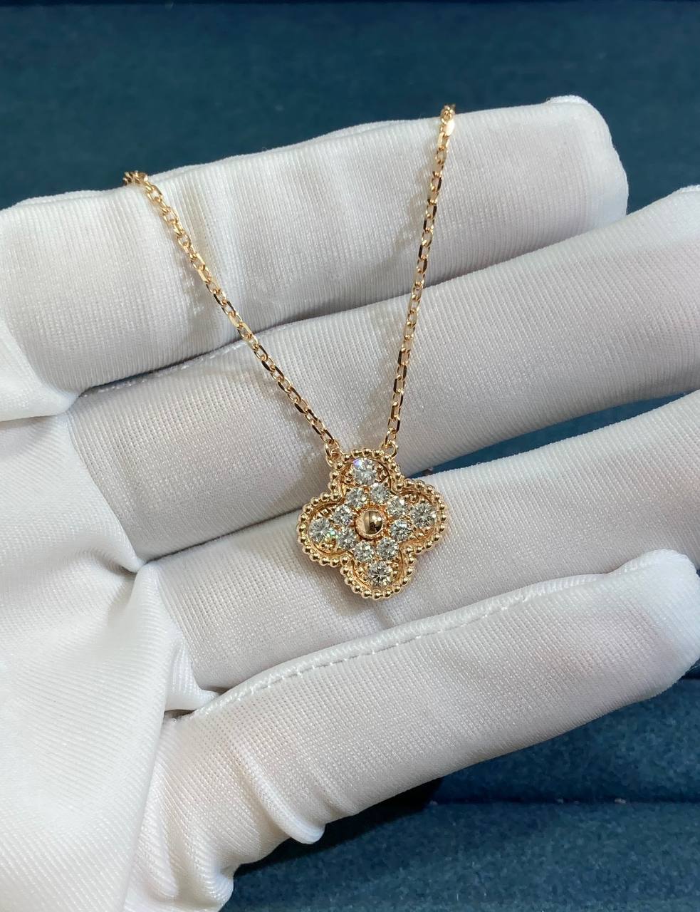 VC diamond pendant