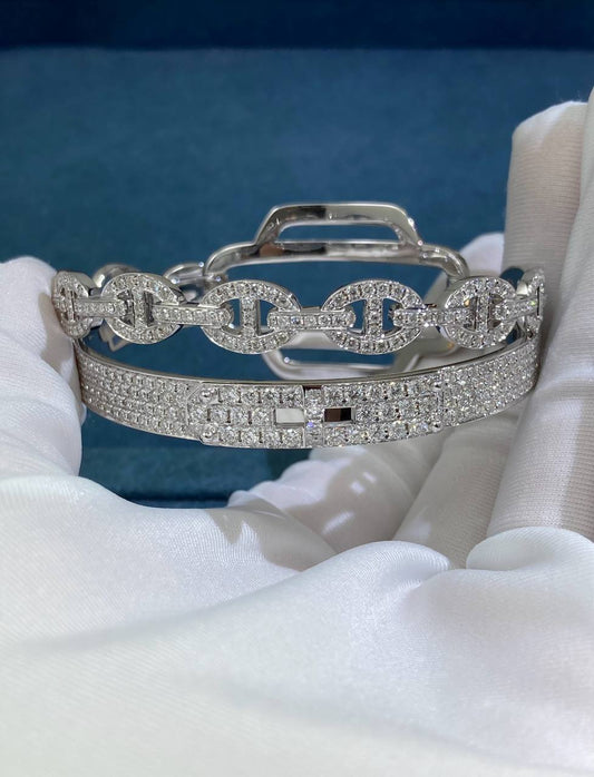 a. Double Tour full pavé diamond bracelet