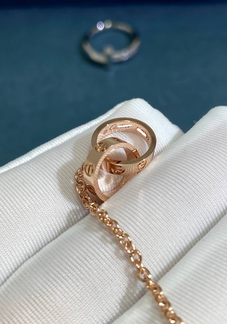 Love chain bracelet