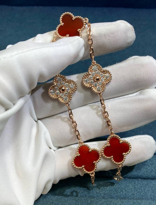 VC bracelet with Carnelian and diamonds