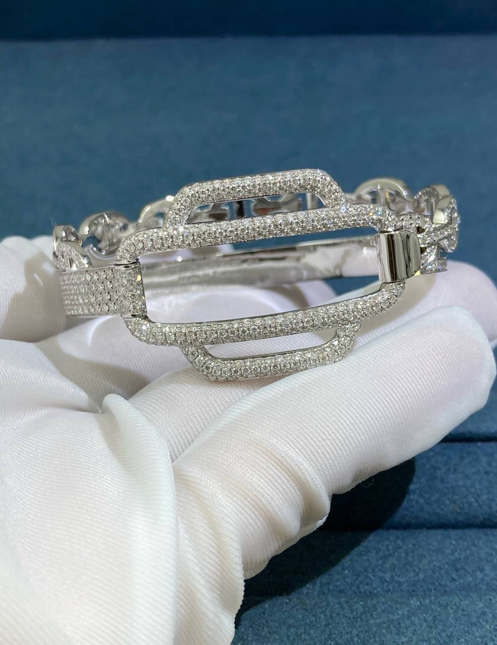 a. Double Tour full pavé diamond bracelet