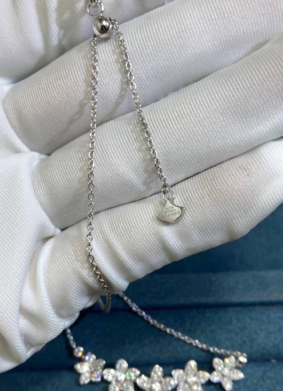 Grf full pavé diamond necklace