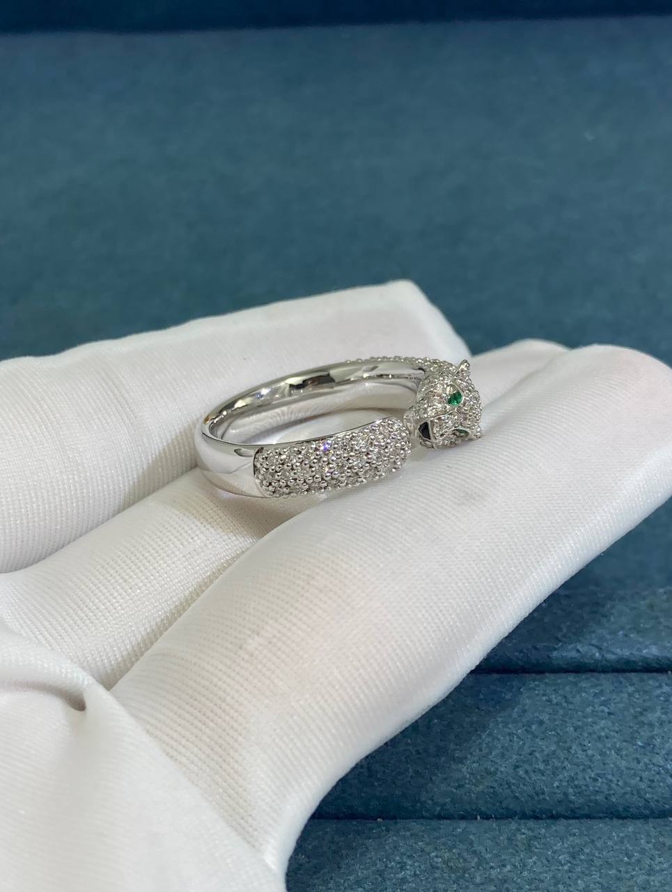 Panther full pavé diamond ring Small model