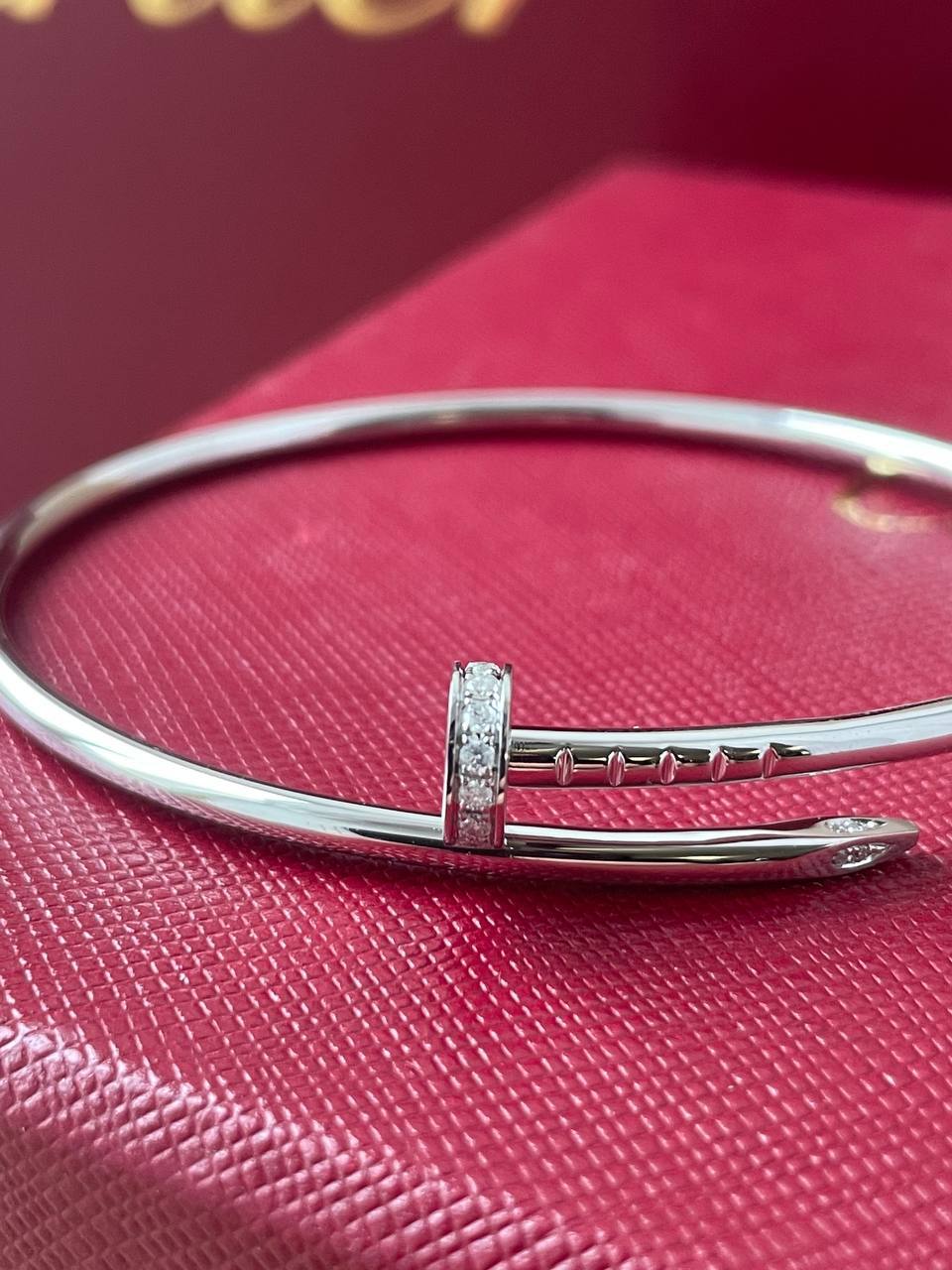 Juste Un Clou Bracelet with diamonds Small Model