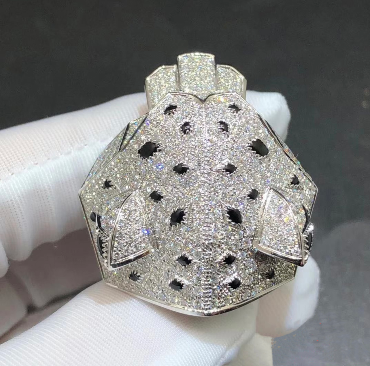 Panthere Full Pavé diamond ring